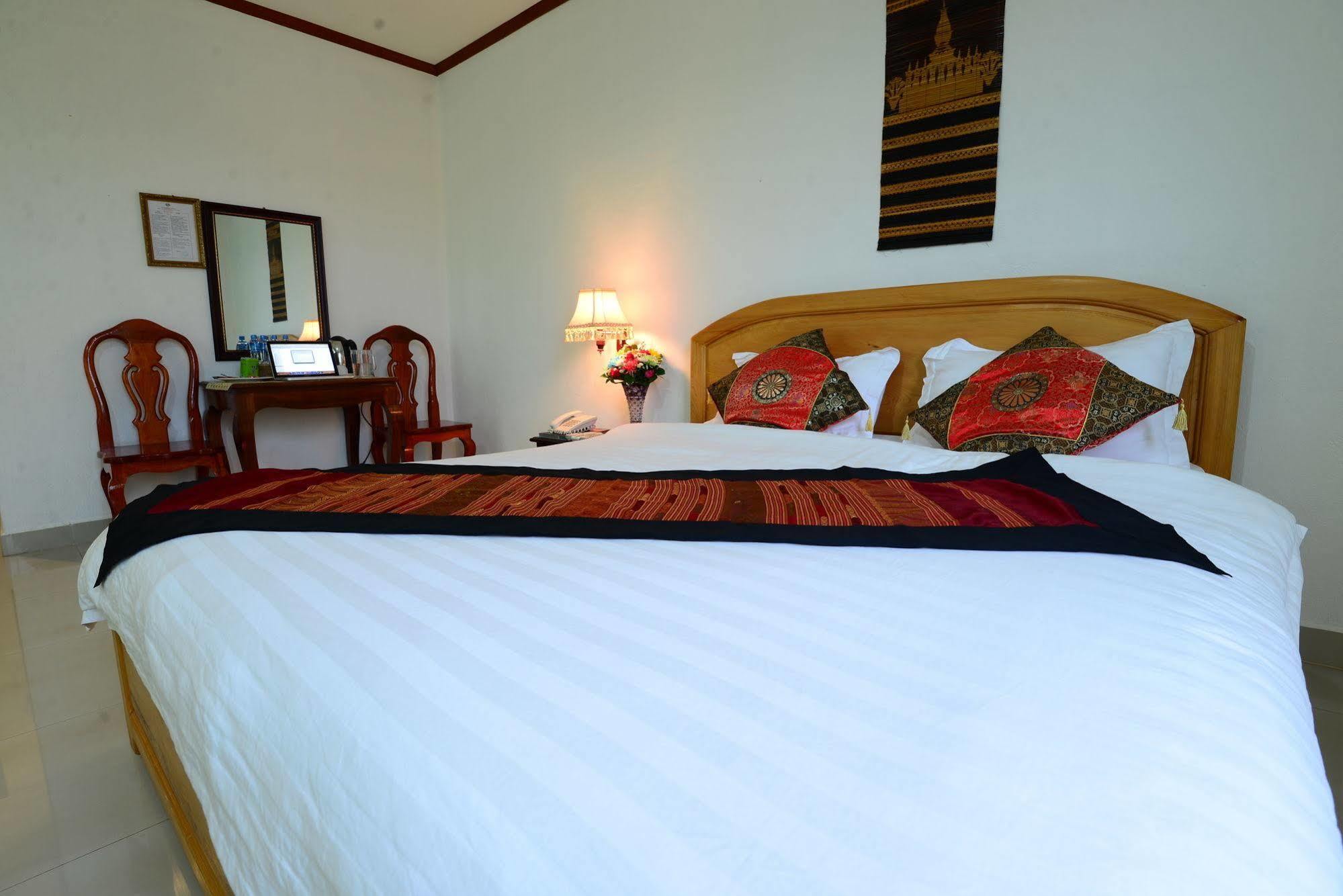 Douangpraseuth Hotel Vientiane Dış mekan fotoğraf