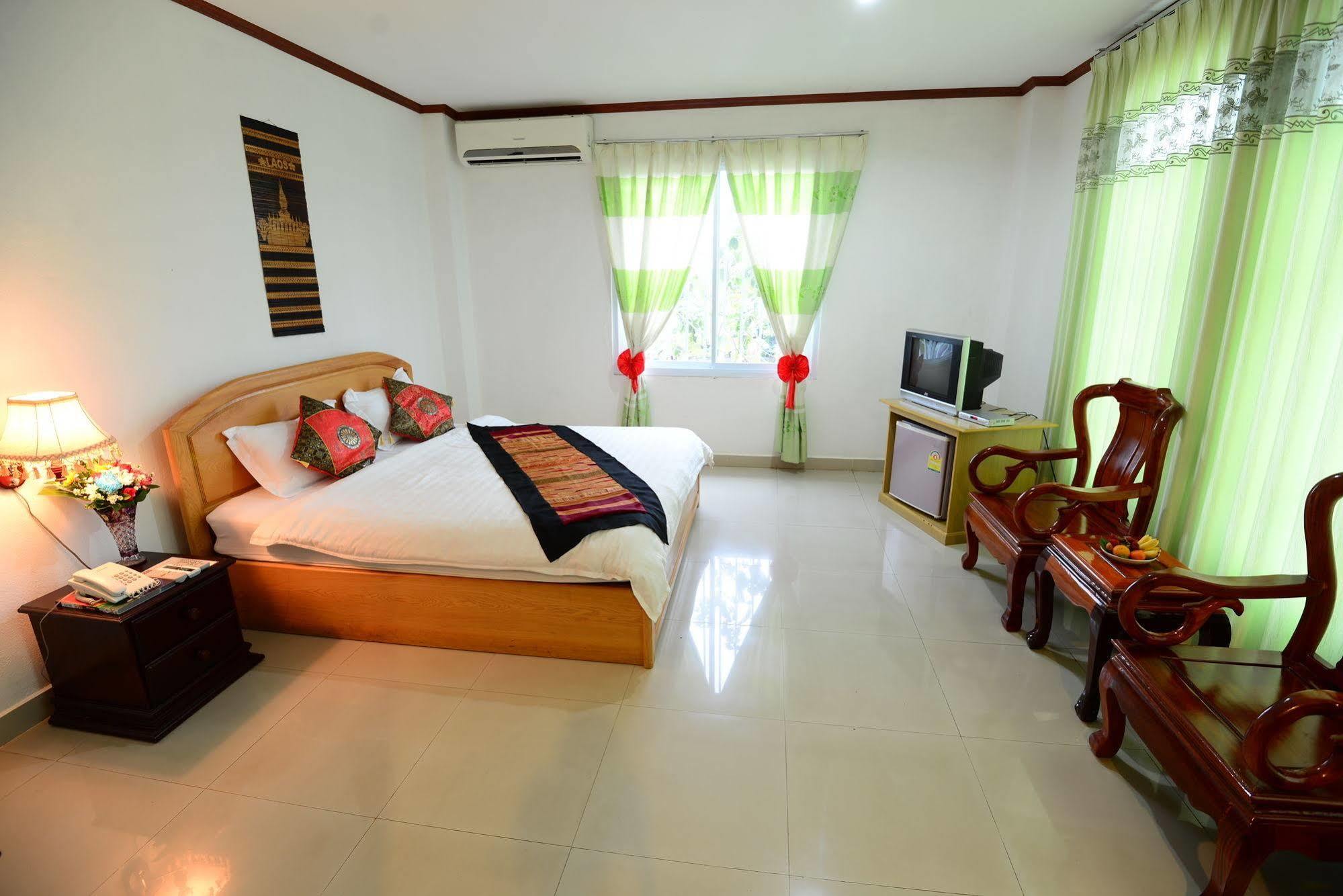 Douangpraseuth Hotel Vientiane Dış mekan fotoğraf