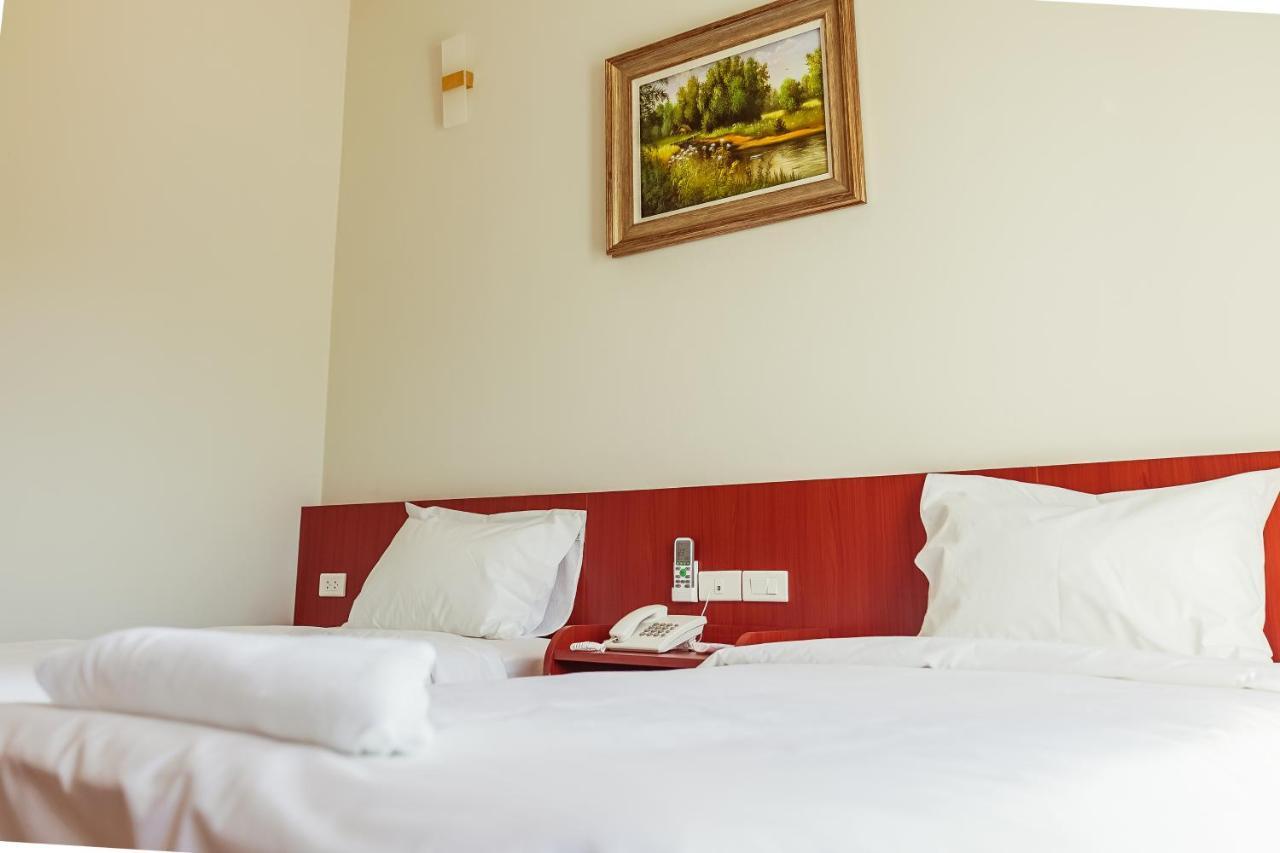 Douangpraseuth Hotel Vientiane Dış mekan fotoğraf