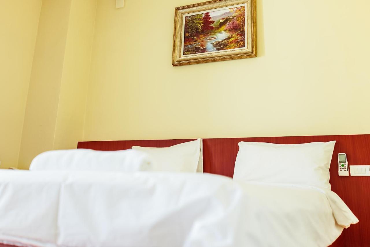Douangpraseuth Hotel Vientiane Dış mekan fotoğraf