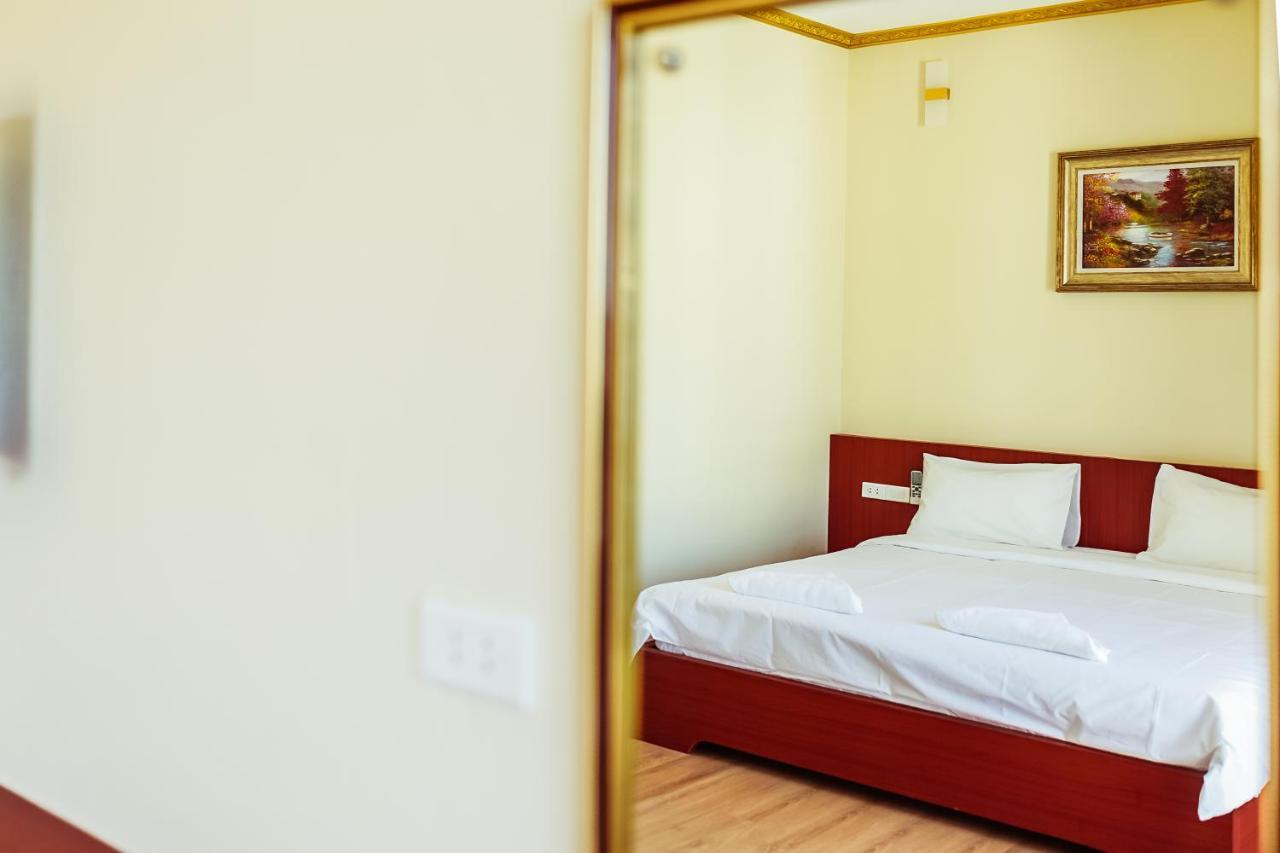 Douangpraseuth Hotel Vientiane Dış mekan fotoğraf
