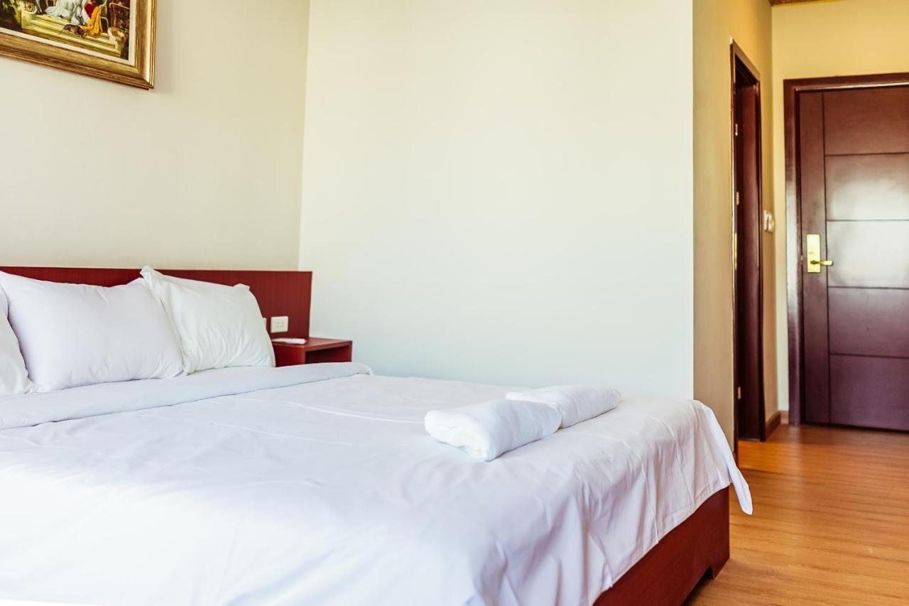 Douangpraseuth Hotel Vientiane Dış mekan fotoğraf