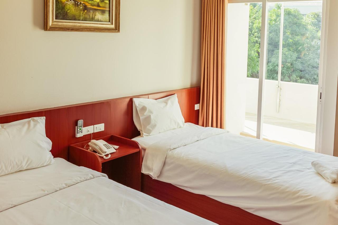 Douangpraseuth Hotel Vientiane Dış mekan fotoğraf