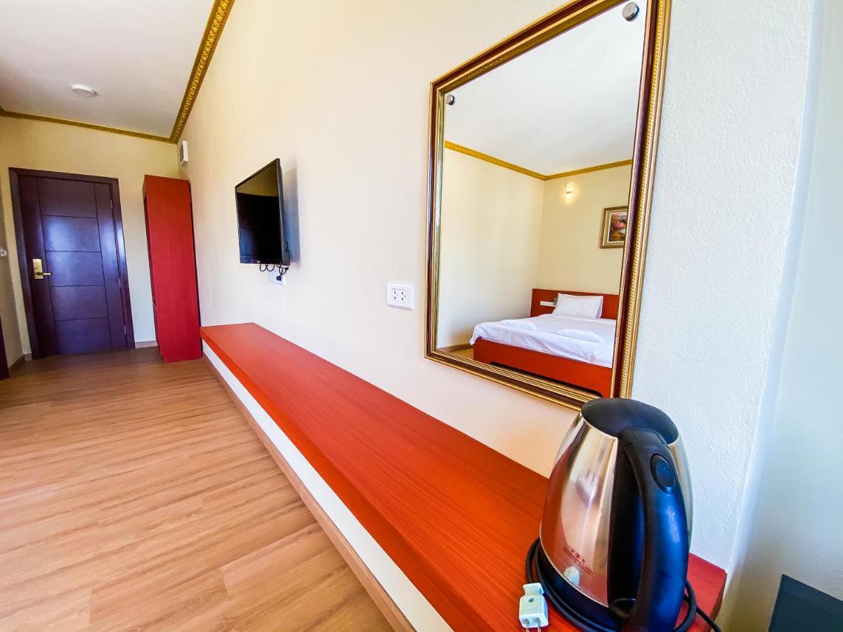 Douangpraseuth Hotel Vientiane Dış mekan fotoğraf