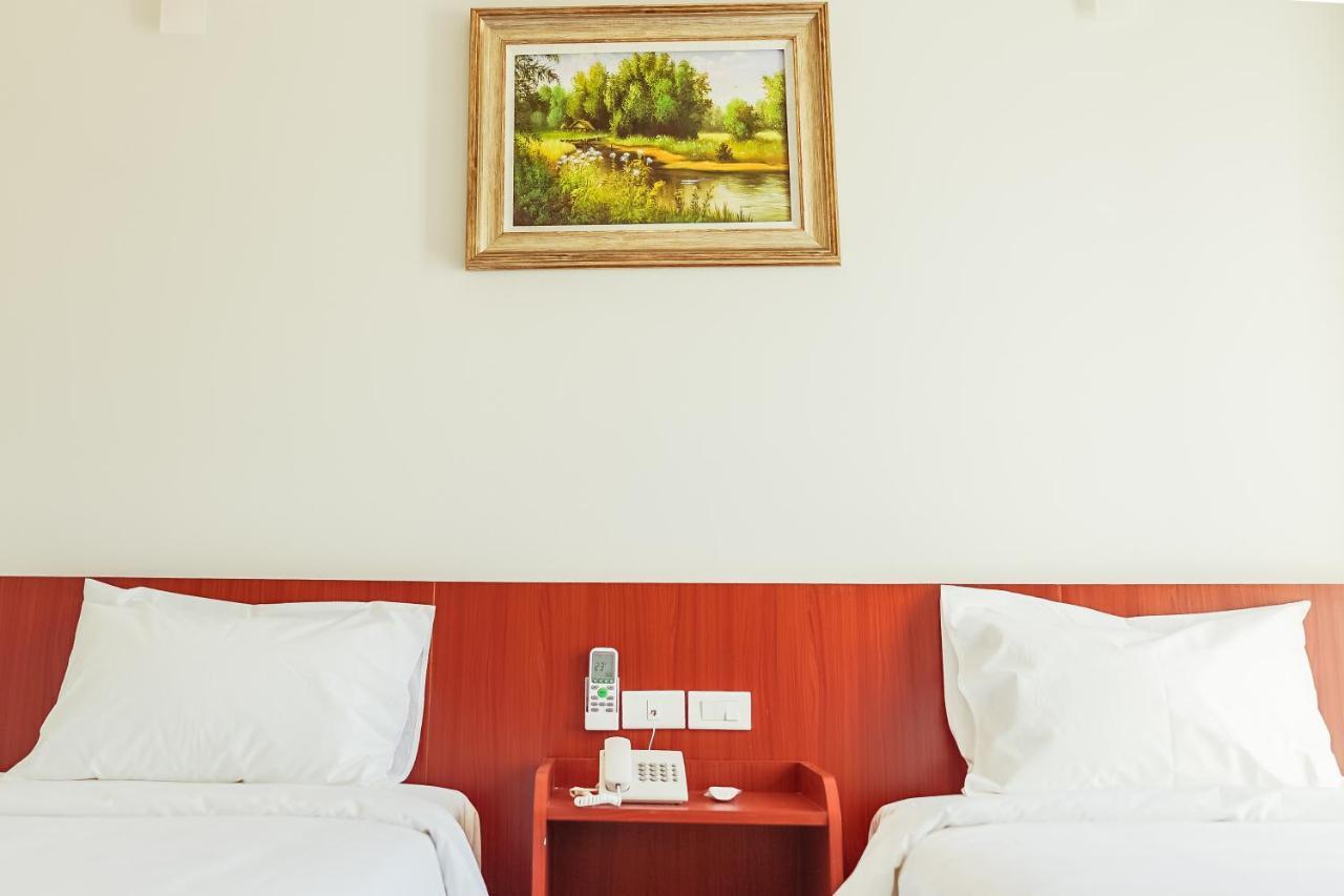 Douangpraseuth Hotel Vientiane Dış mekan fotoğraf